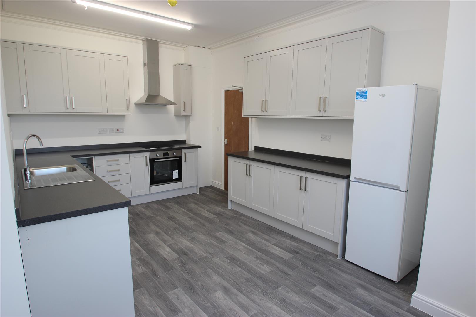 Property Image e13891aa-e8f7-456a-824b-5458593e4ea2