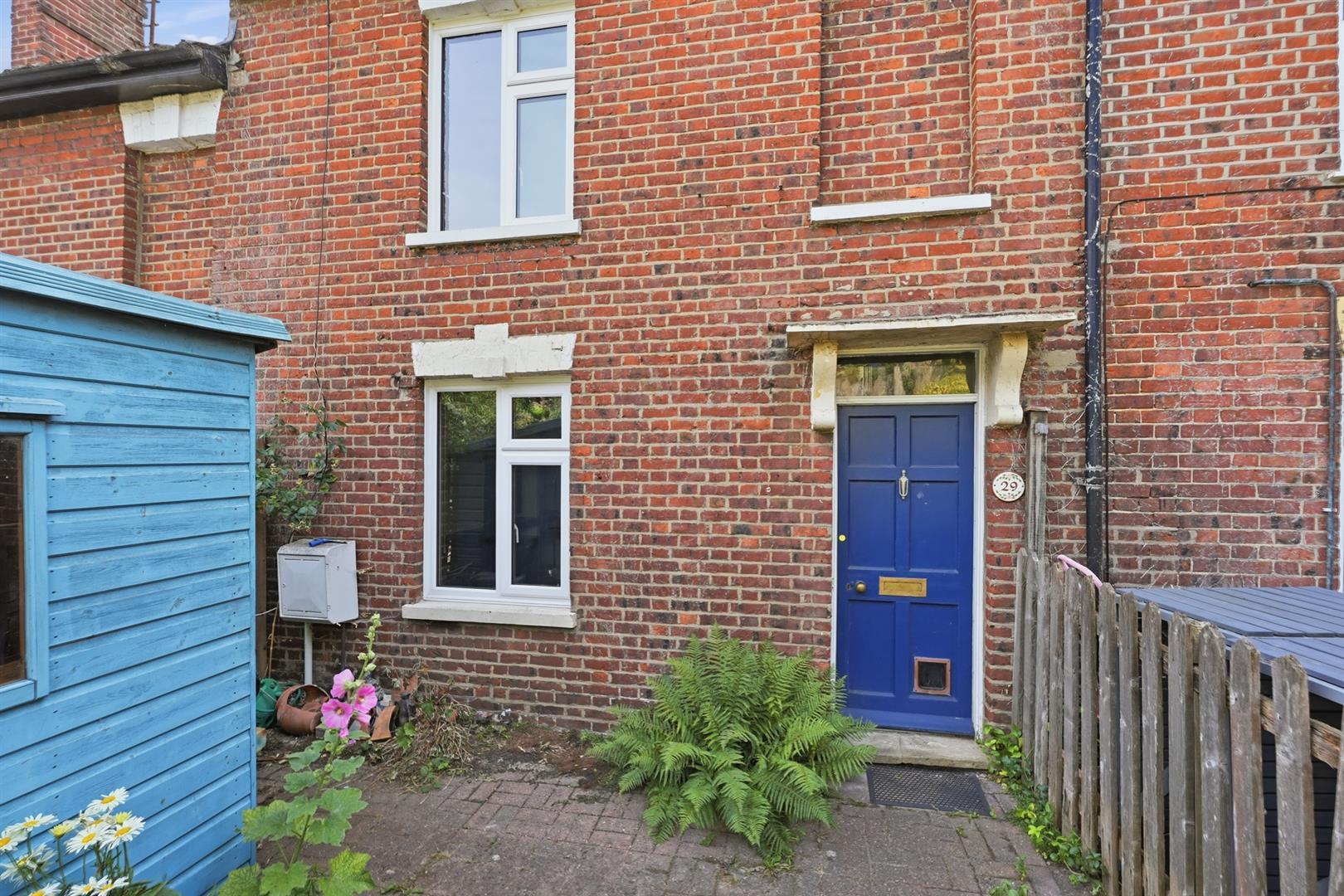Property Image e1479880-3286-461e-af13-8f83ad436eb7