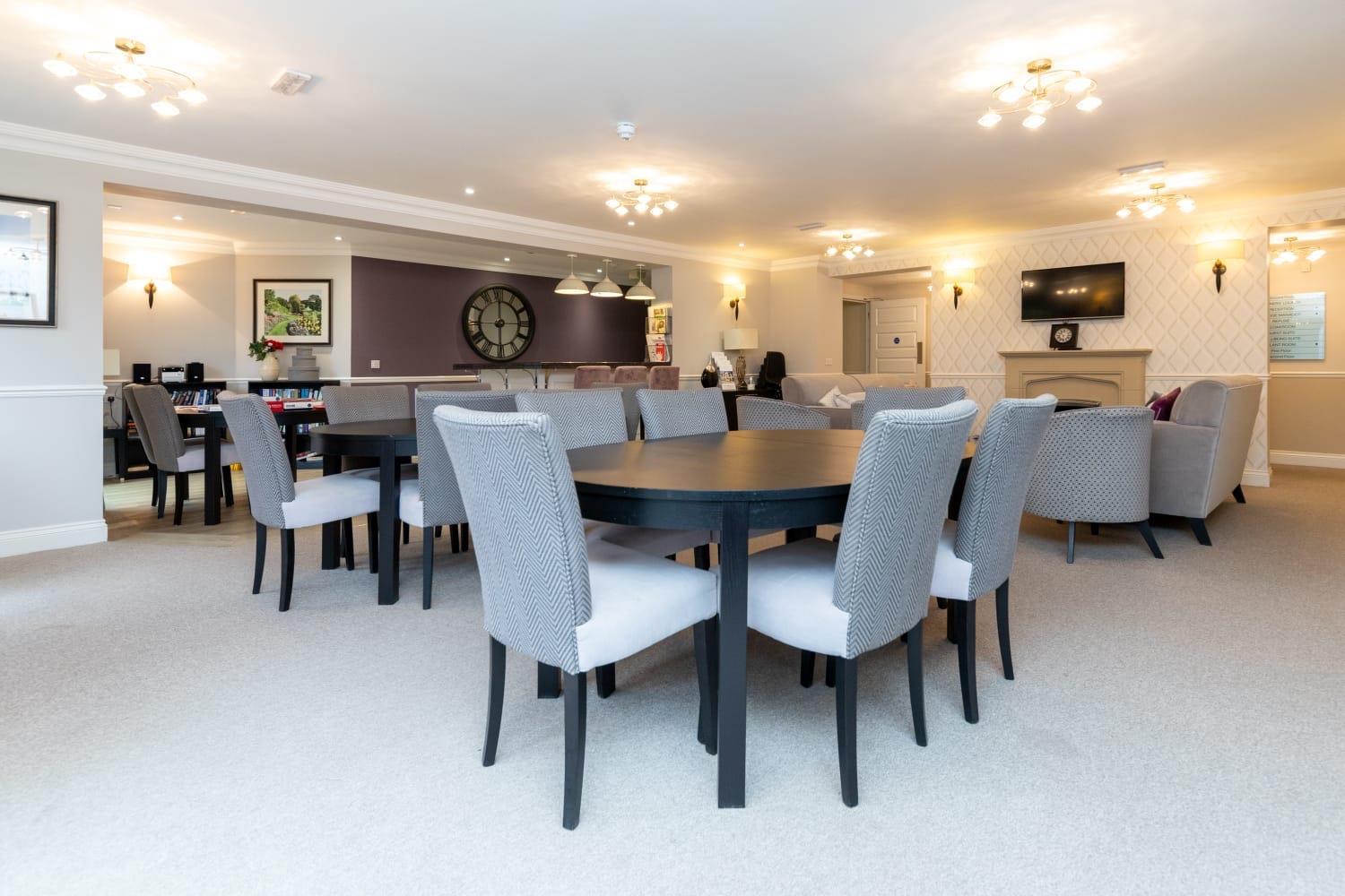 Property Image e1591518-692c-464c-9870-b879153b3c8a