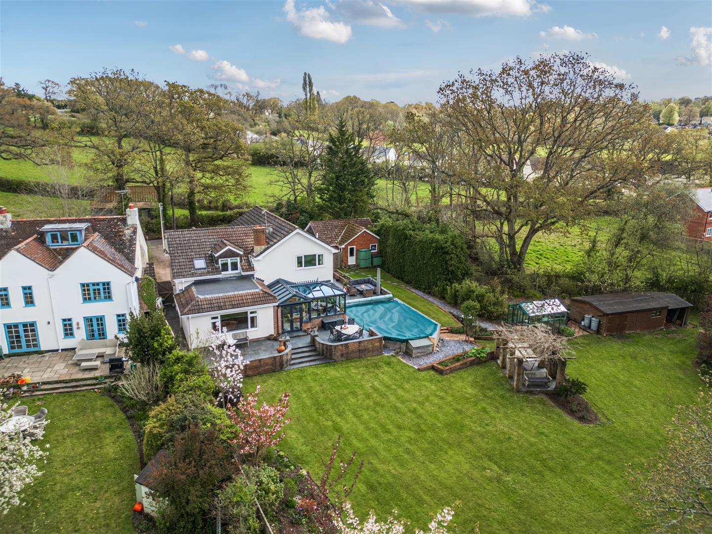 Property Image e1593978-6be5-448a-9653-f502202bb413