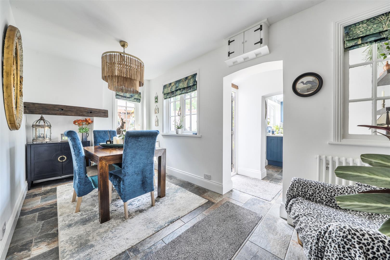 Property Image e1645365-761d-4a99-97d9-9f670db1d58b
