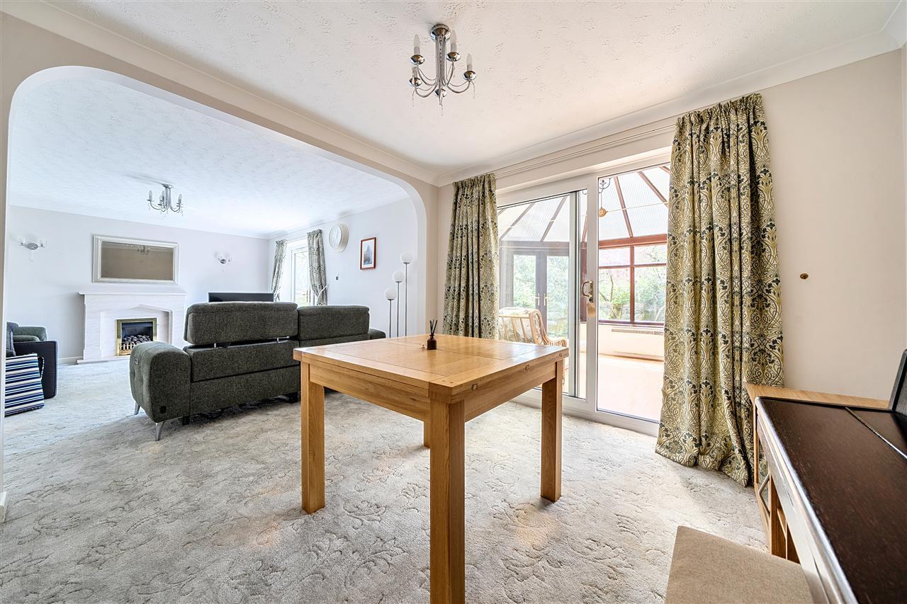 Property Image e1667250-bafb-40e8-a0a3-006b9ce26657