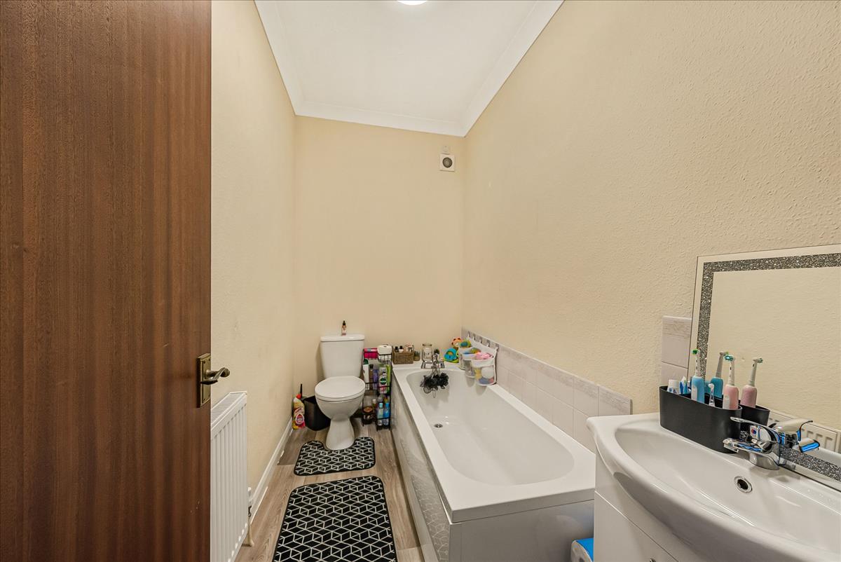 Property Image e1743bf2-48b6-4474-99b5-af09b9462d47