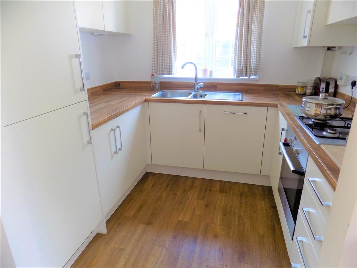 Property Image e179a3e4-1d54-480a-8970-320118ca45a3