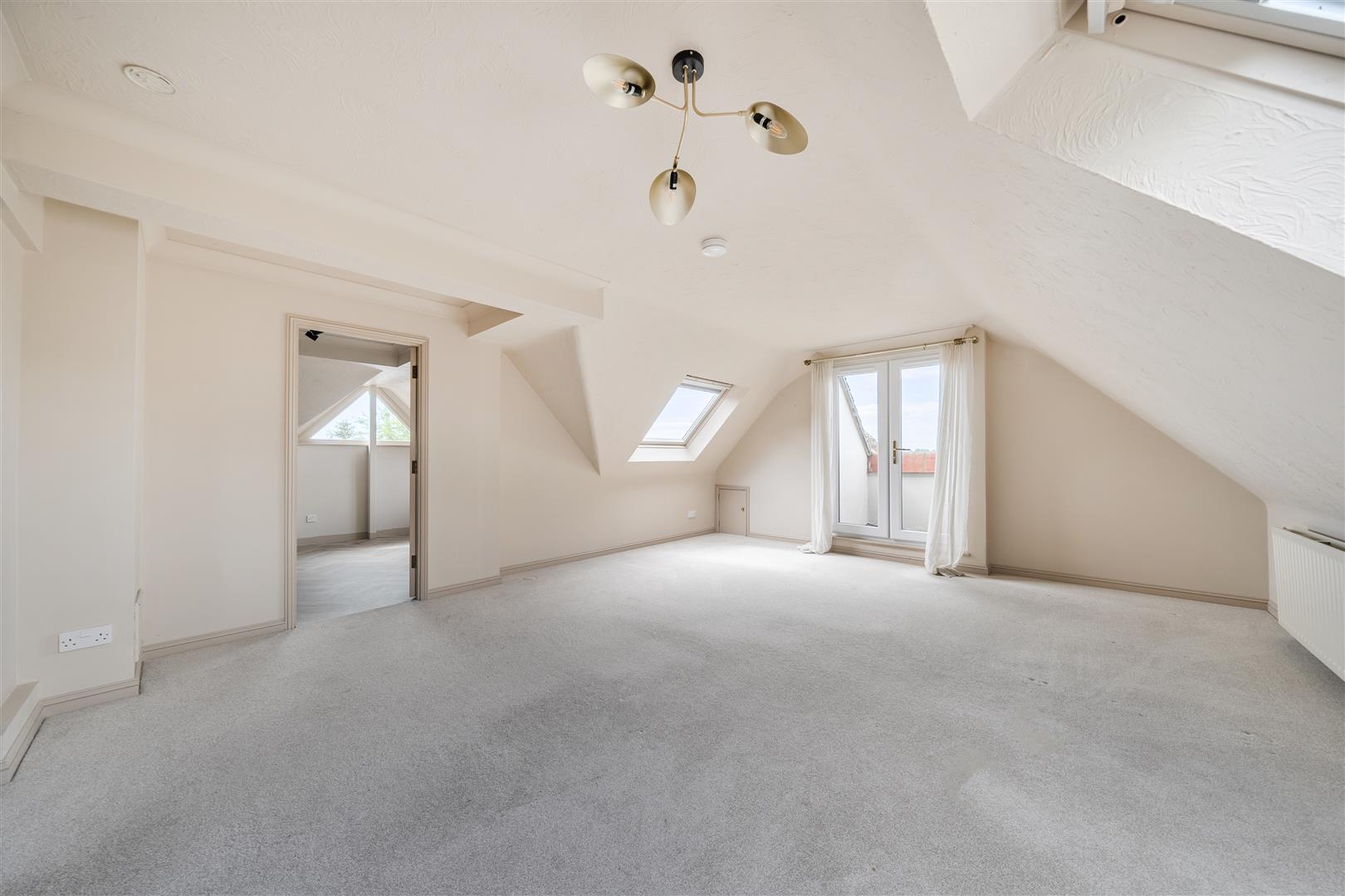 Property Image e17adf2f-a5f8-45a2-88b4-1221367db4be