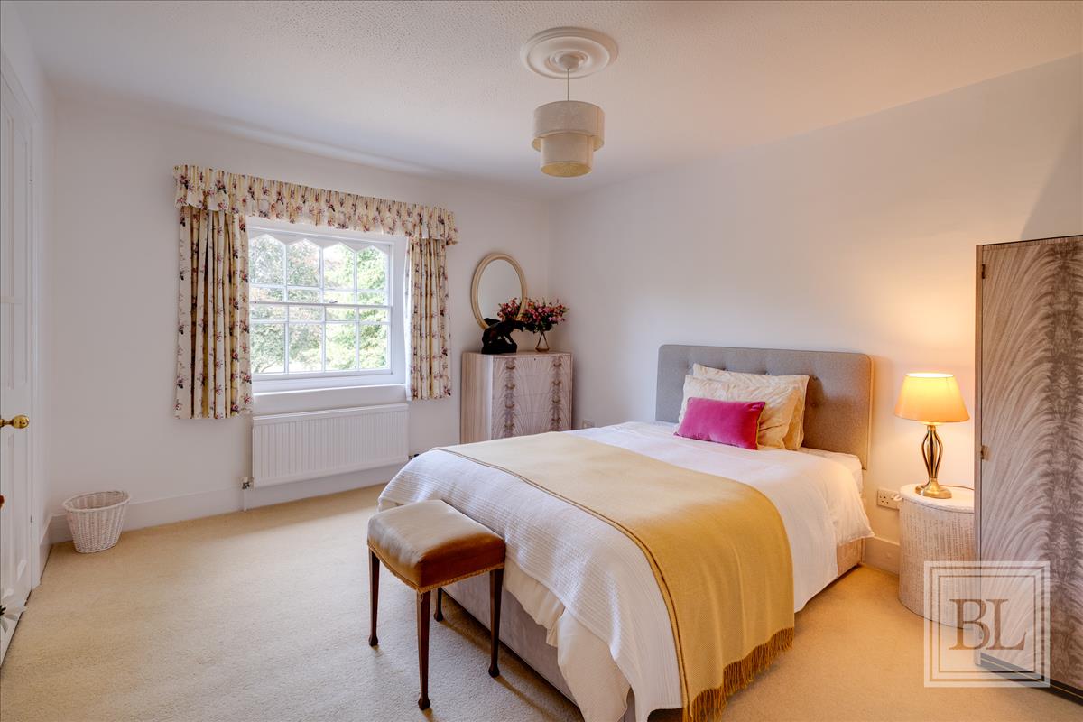 Property Image e17d20a3-c477-4365-9f4a-341d7d4c2e36