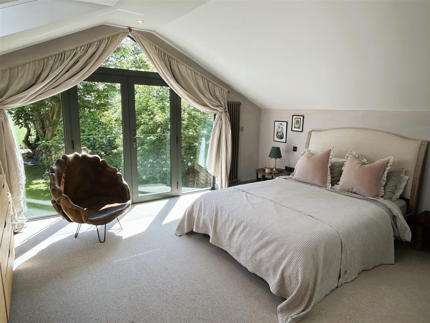 Property Image e17e0c68-8843-44b7-9d70-146d21708efa