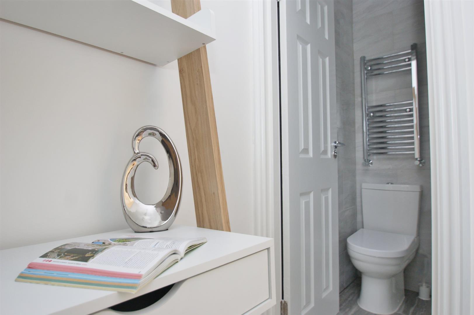 Property Image e1802277-65d6-485d-a282-715e47ff53b3