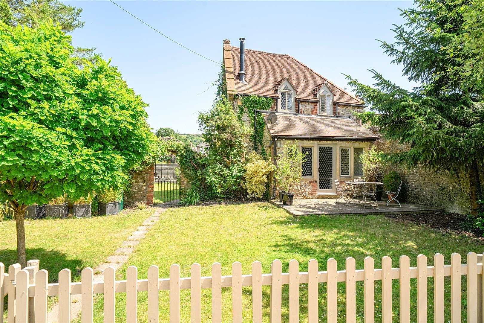 Property Image e1854dbc-4525-469e-a480-012709938582