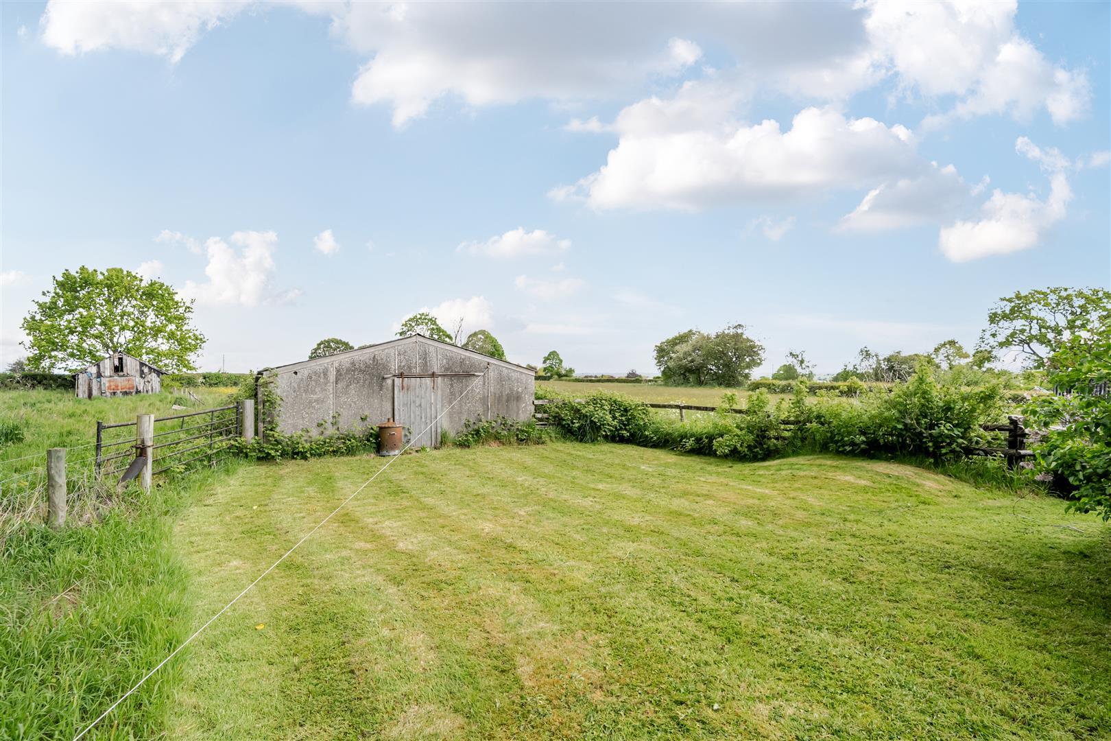 Property Image e18e67c6-934b-45c3-8231-8b06b155696b