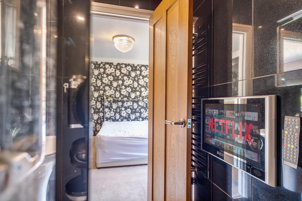 Property Image e1ae1ce8-884b-48bf-8fd7-176d90fdfdf4