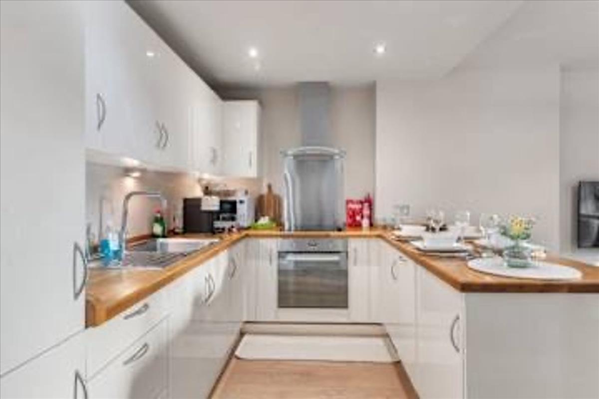 Property Image e1e4d2a0-e8e3-497d-8e64-08ad55396919