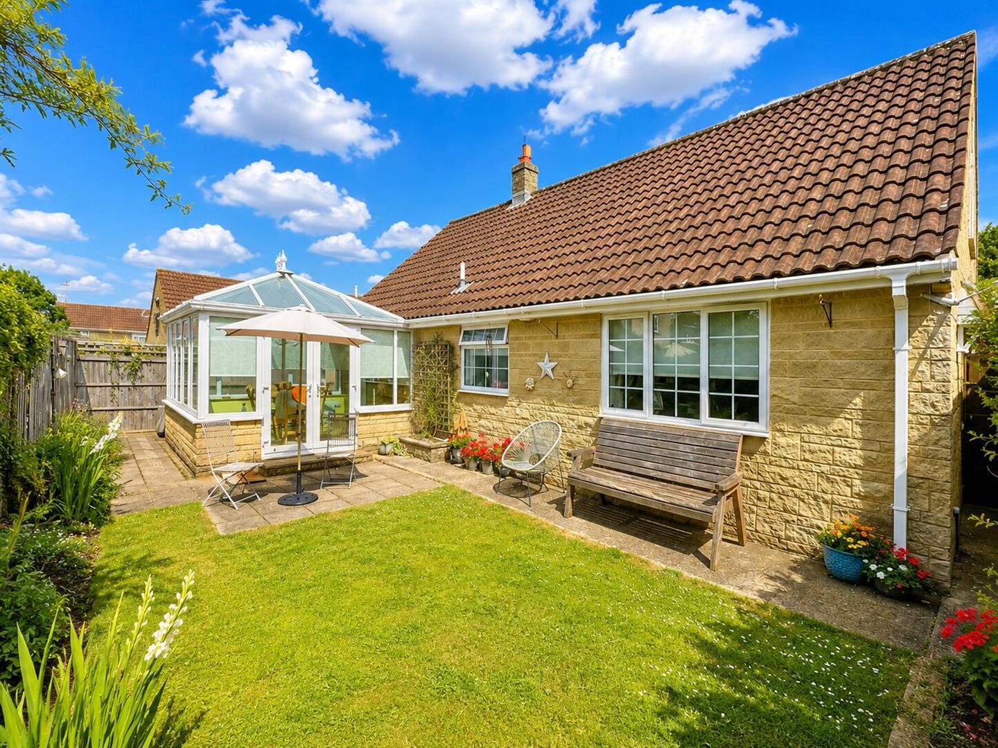 Property Image e1ef98c1-2765-414e-8843-51089c038898