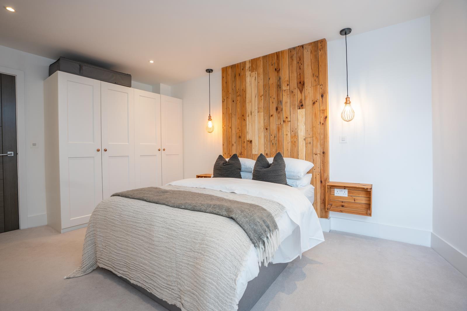 Property Image e20fa359-6120-45e5-8524-30f56781d072