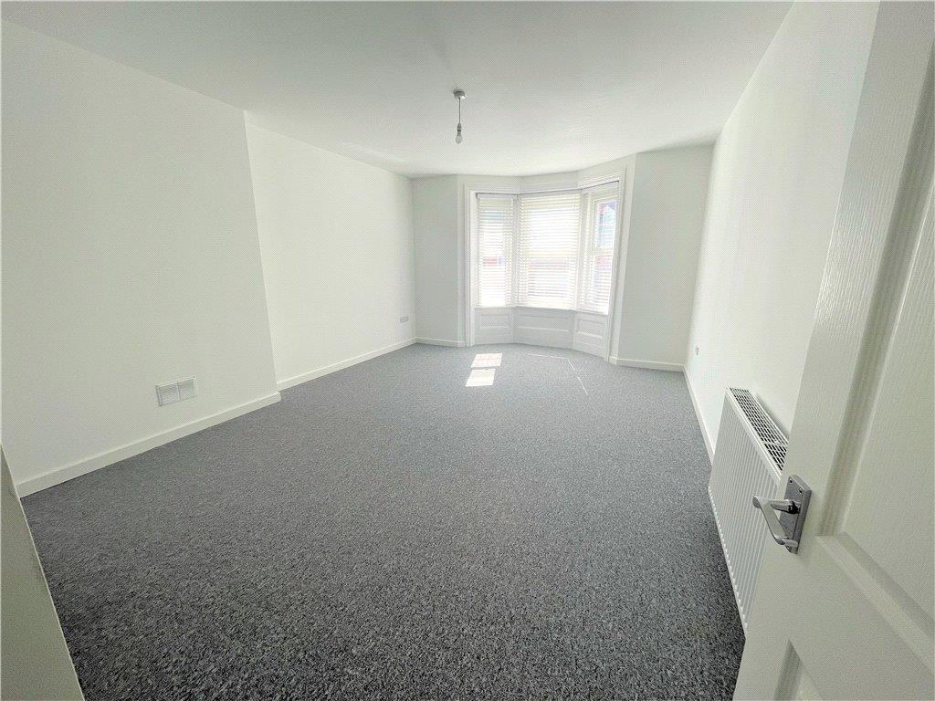 Property Image e20ff7e8-1063-41b0-8641-3114188241fe
