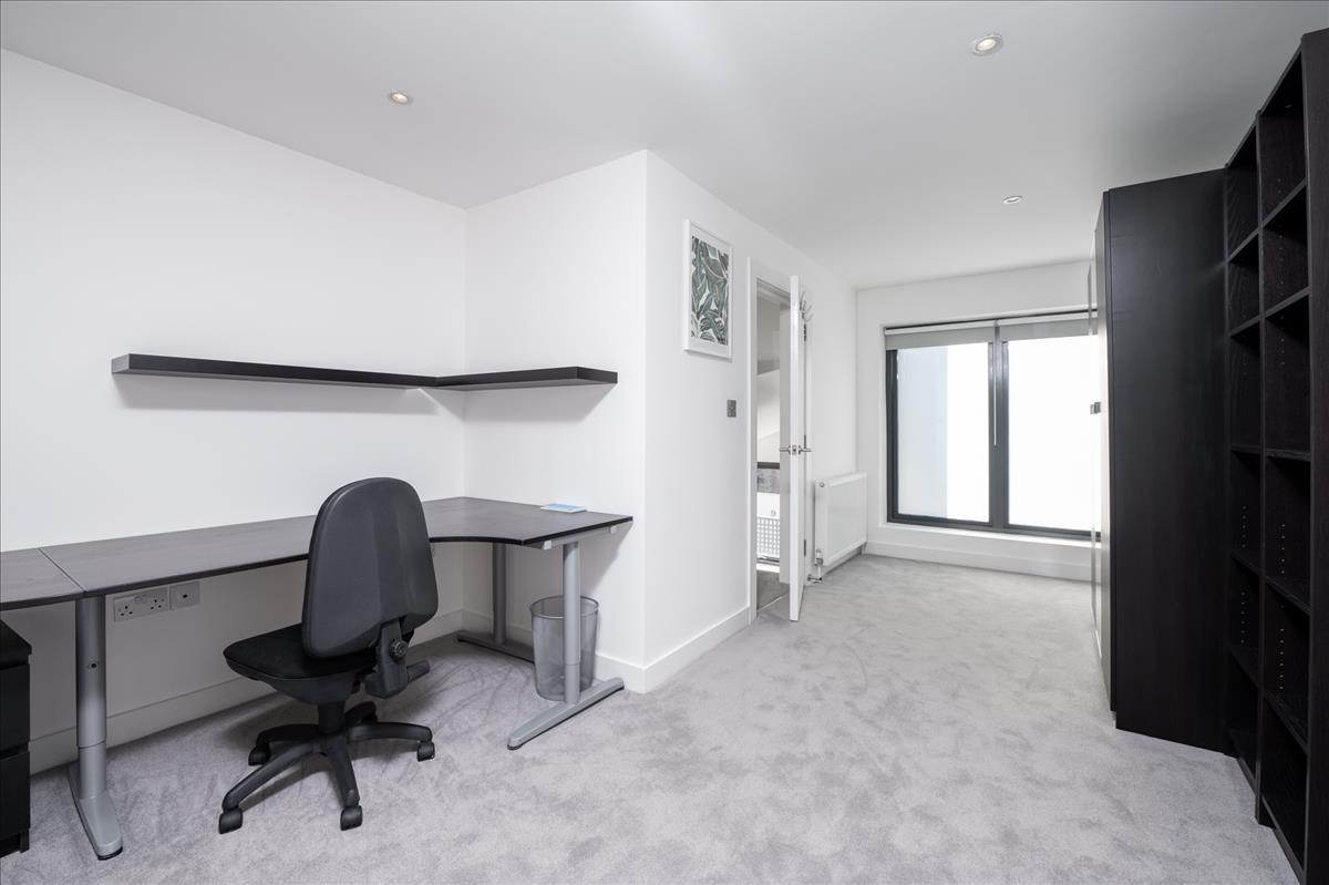 Property Image e21749d7-94d0-428c-a534-87f0d058b155