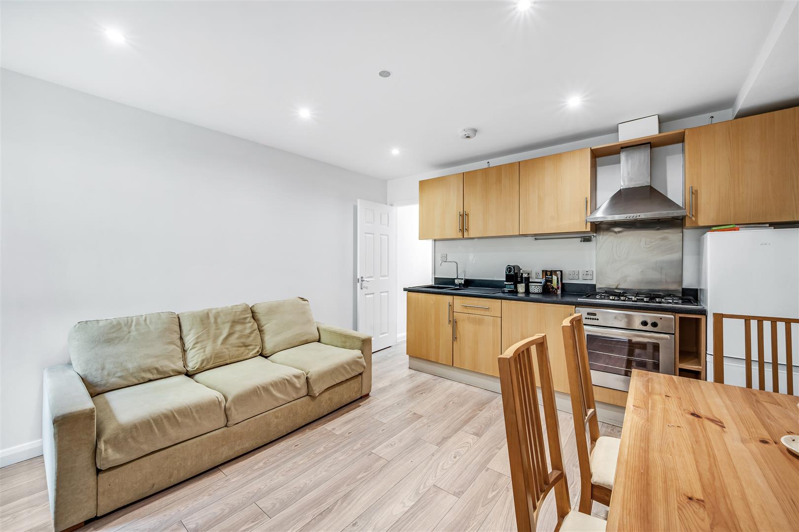 Property Image e21abaf5-79f2-420b-bdbf-2c118cefec66