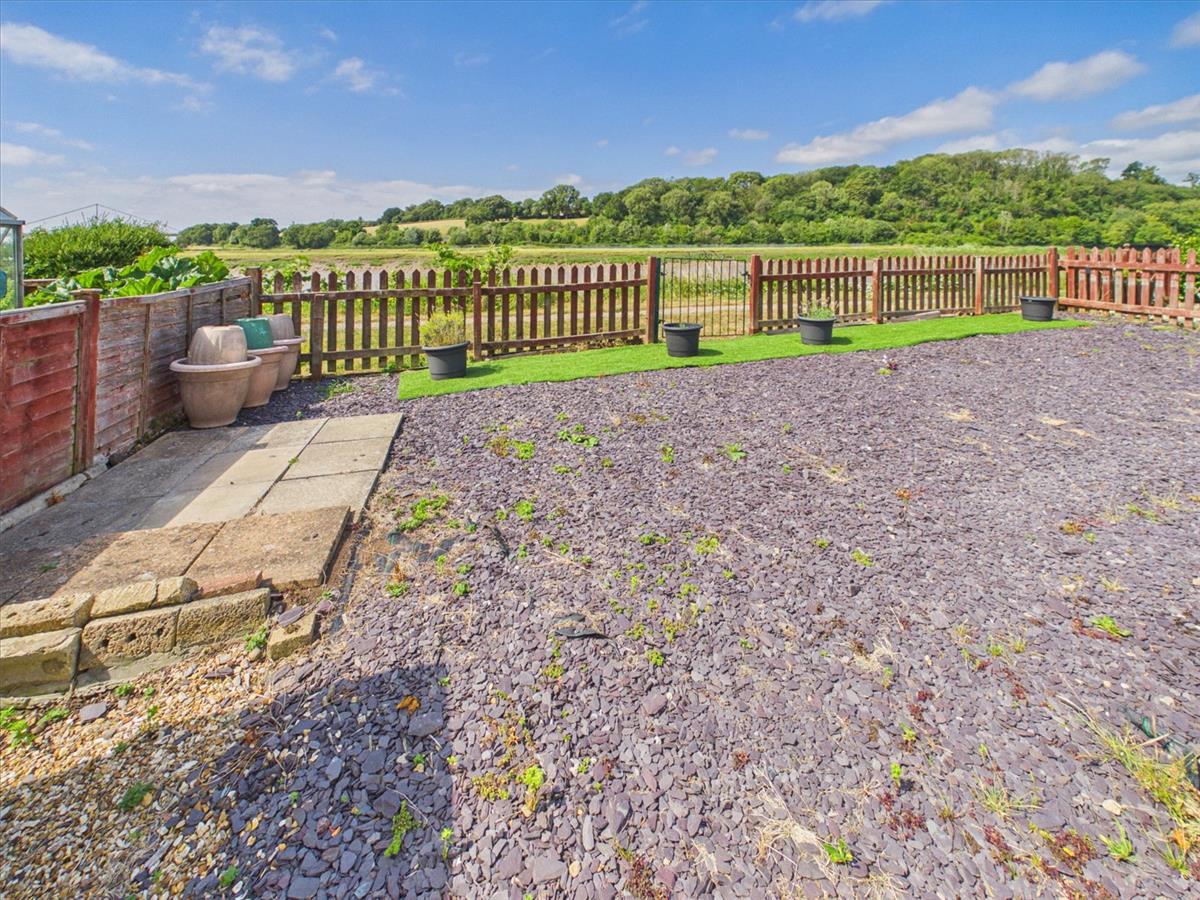 Property Image e2251ca2-2561-4632-a811-071ce3de5cbe