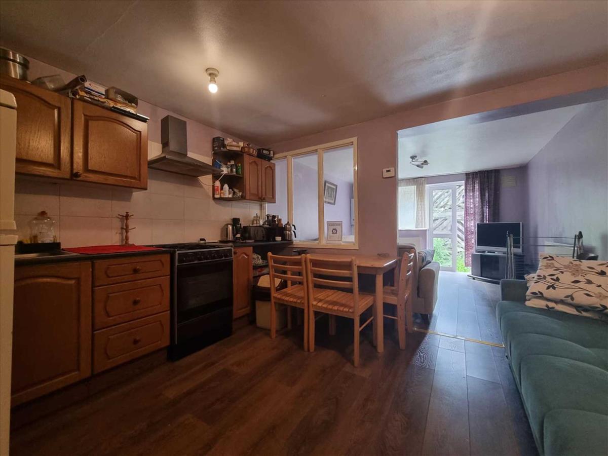 Property Image e2260fe3-57e2-4be2-bb75-1eaddeac3b73