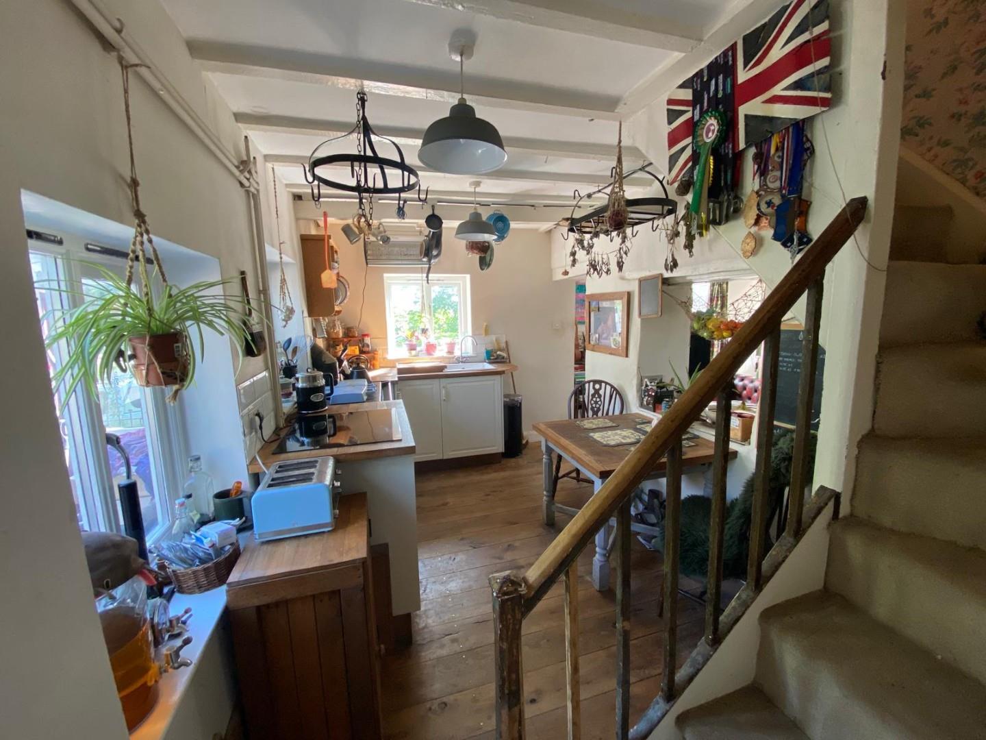 Property Image e228100e-2685-4eb6-85d6-40729f54c7a6