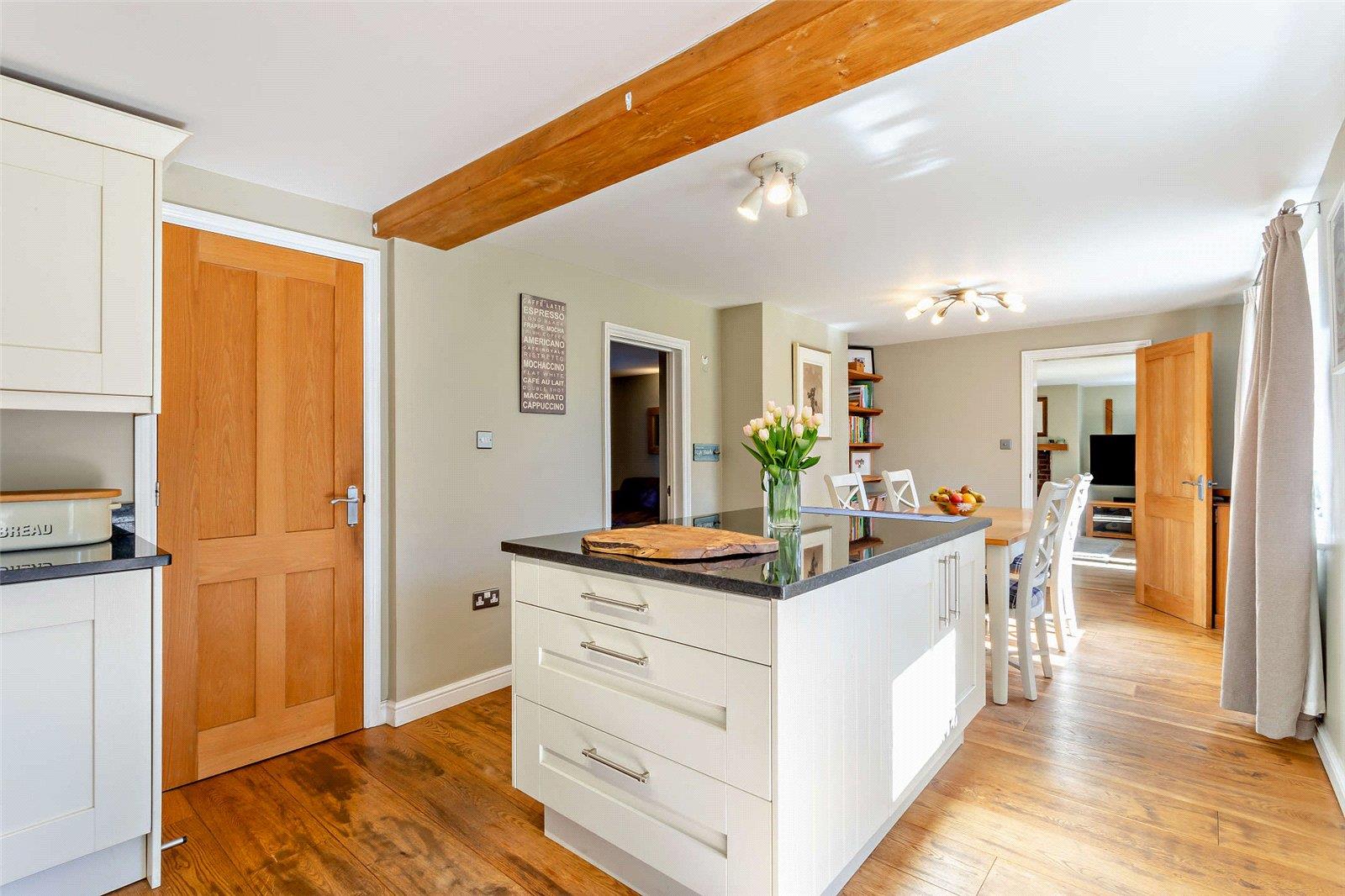 Property Image e239914f-53ed-44cf-9f50-bd75166a1b1a