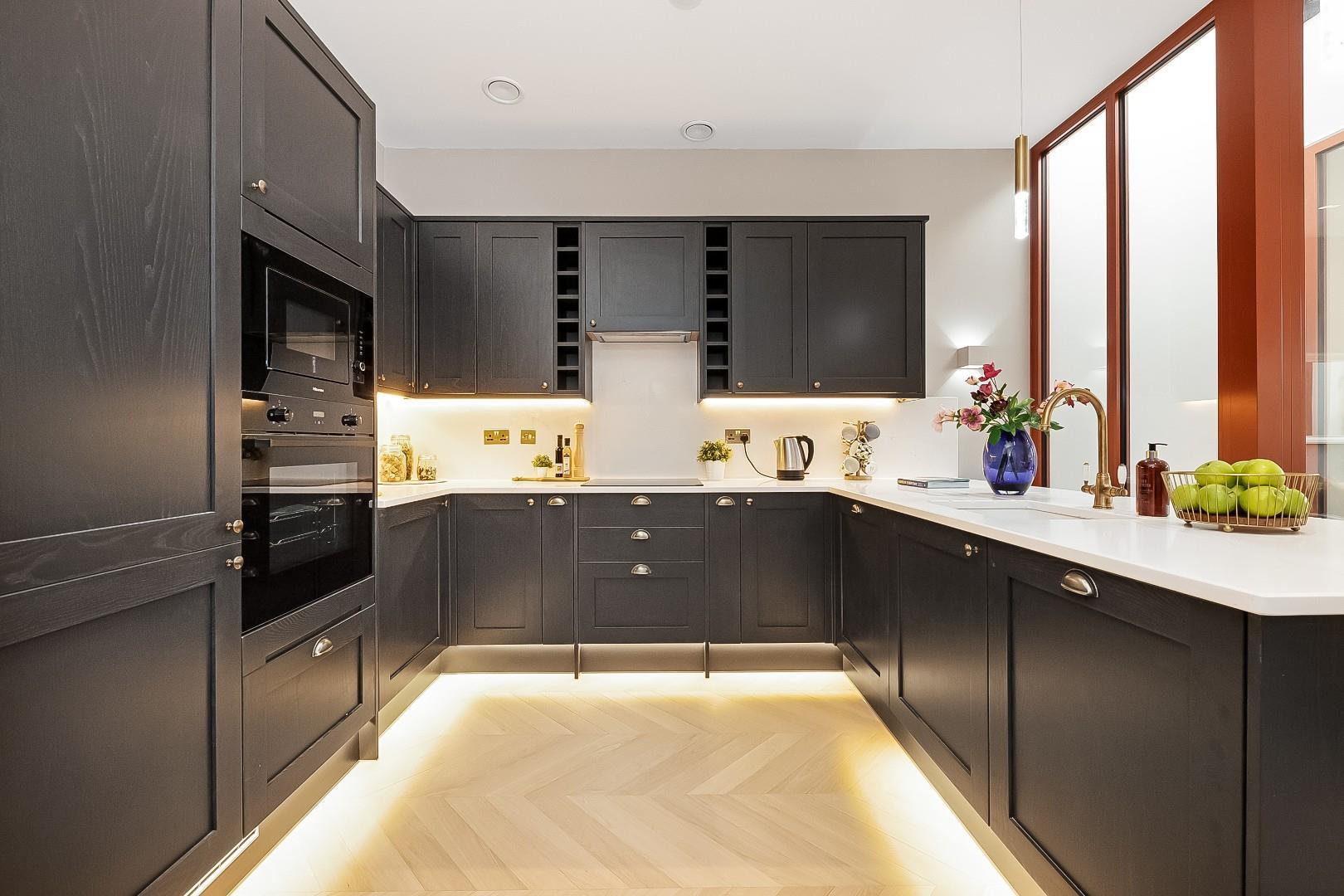 Property Image e2511fc3-8afb-45b6-b484-82e4d41d12f5