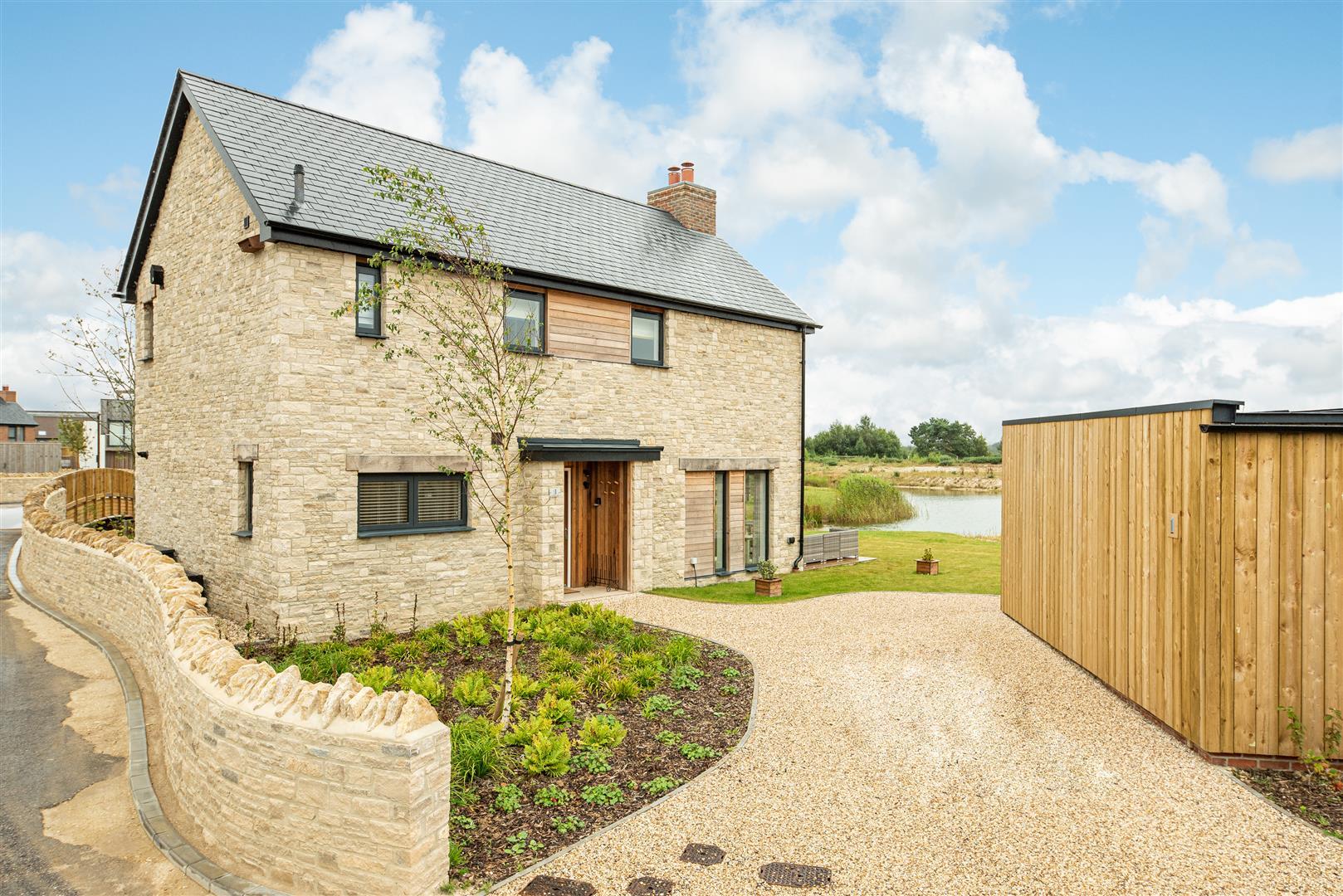 Property Image e25b74dc-c4cb-4bc4-ad86-2d0886de753c