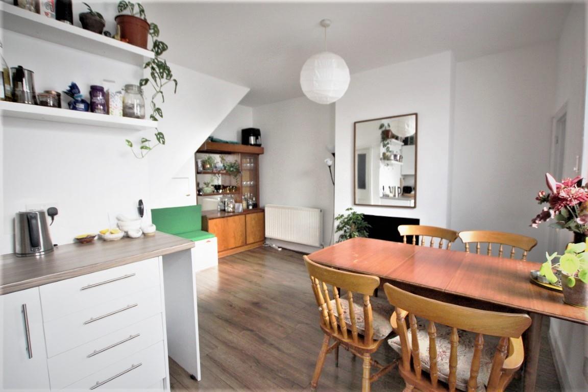 Property Image e27c7e02-42d7-4d92-8ad3-55cd6223d065