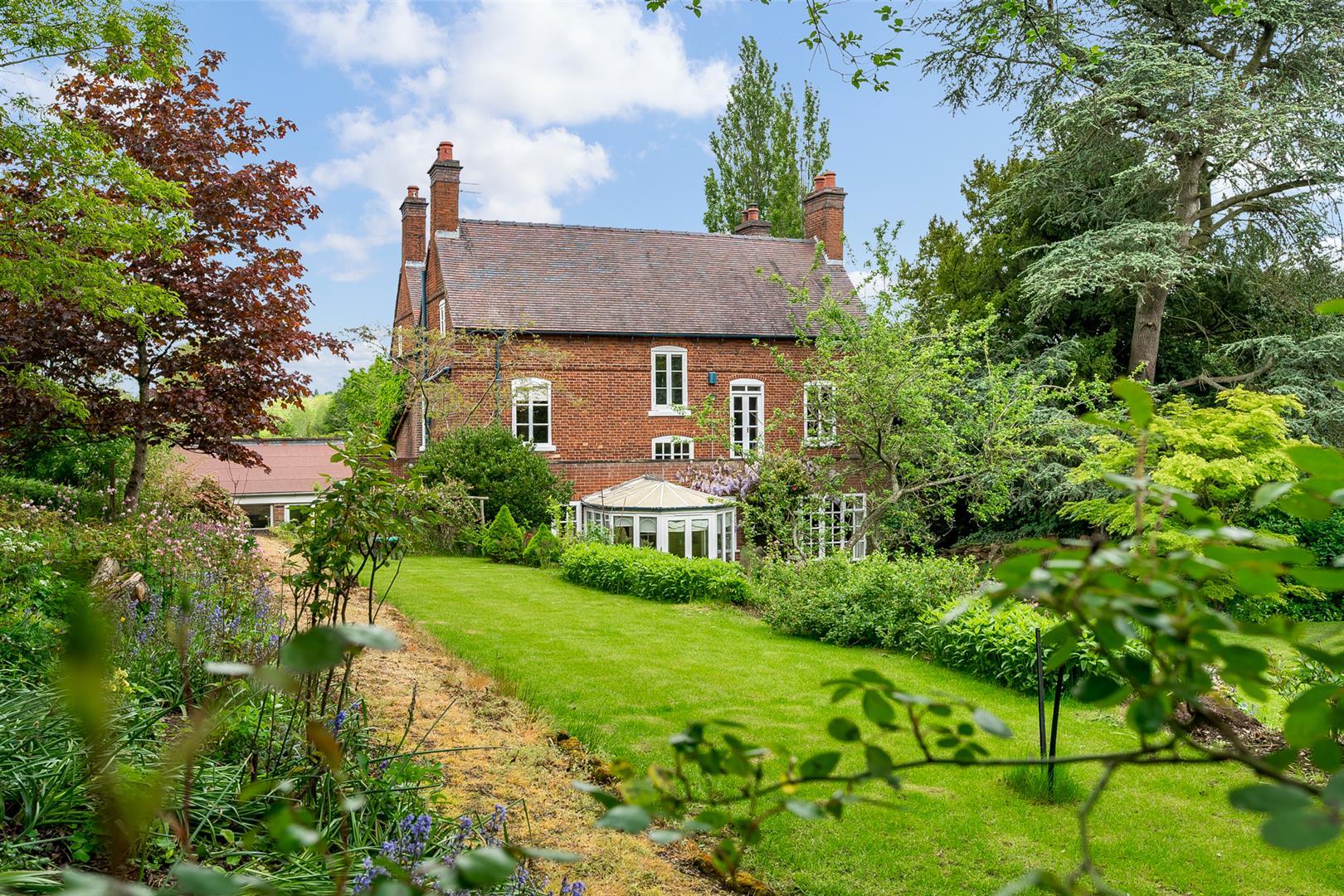 Property Image e282c627-53d2-4fa1-8d18-2d192fcba815