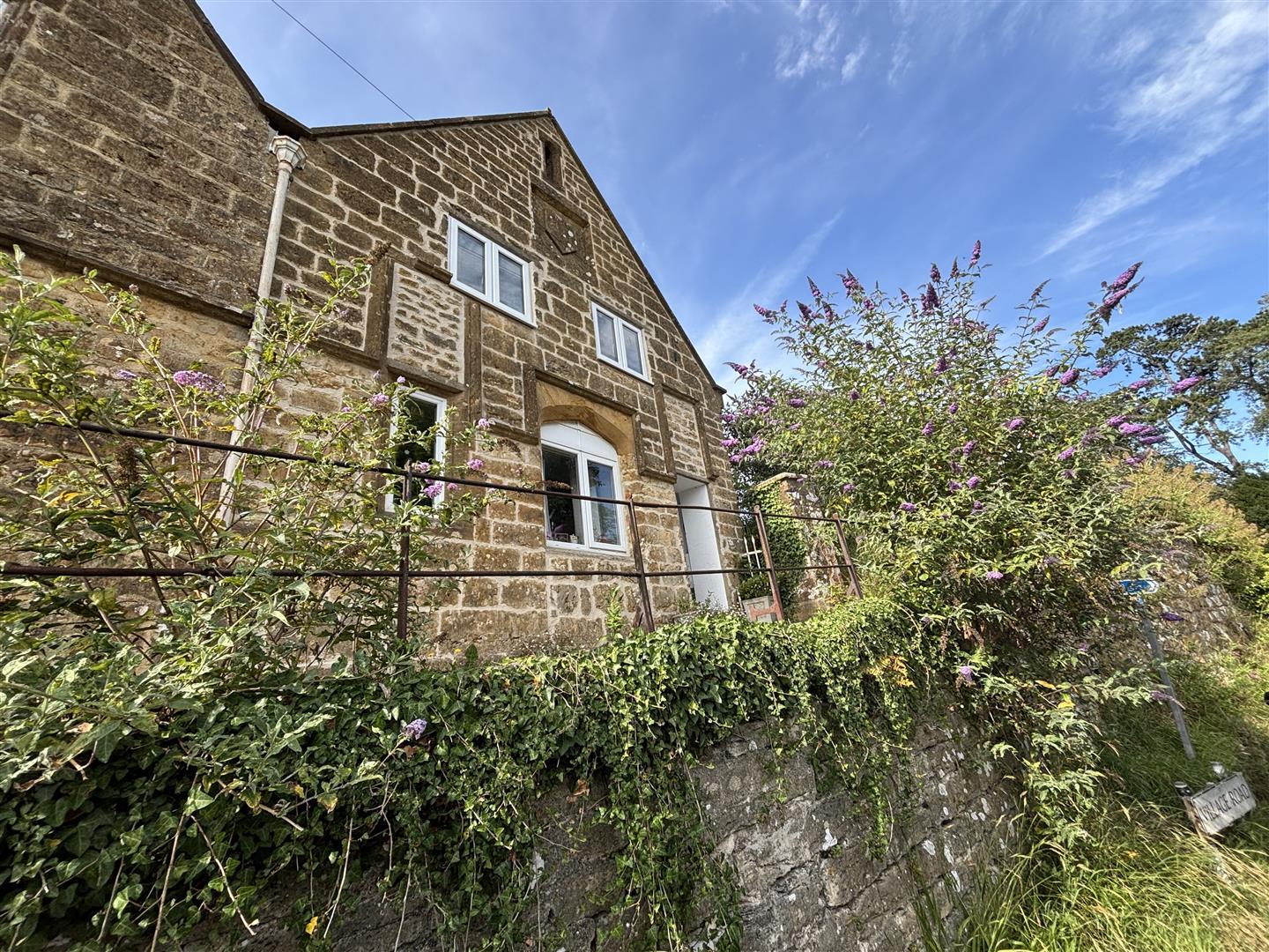 Property Image e284b313-d3cf-4d5b-a28e-100255dee0c1
