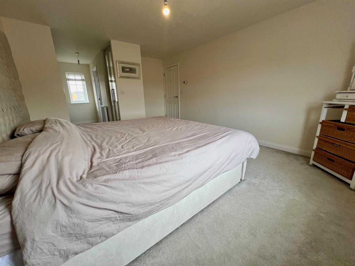 Property Image e28ad613-4145-4198-93a1-9c0e5480be41