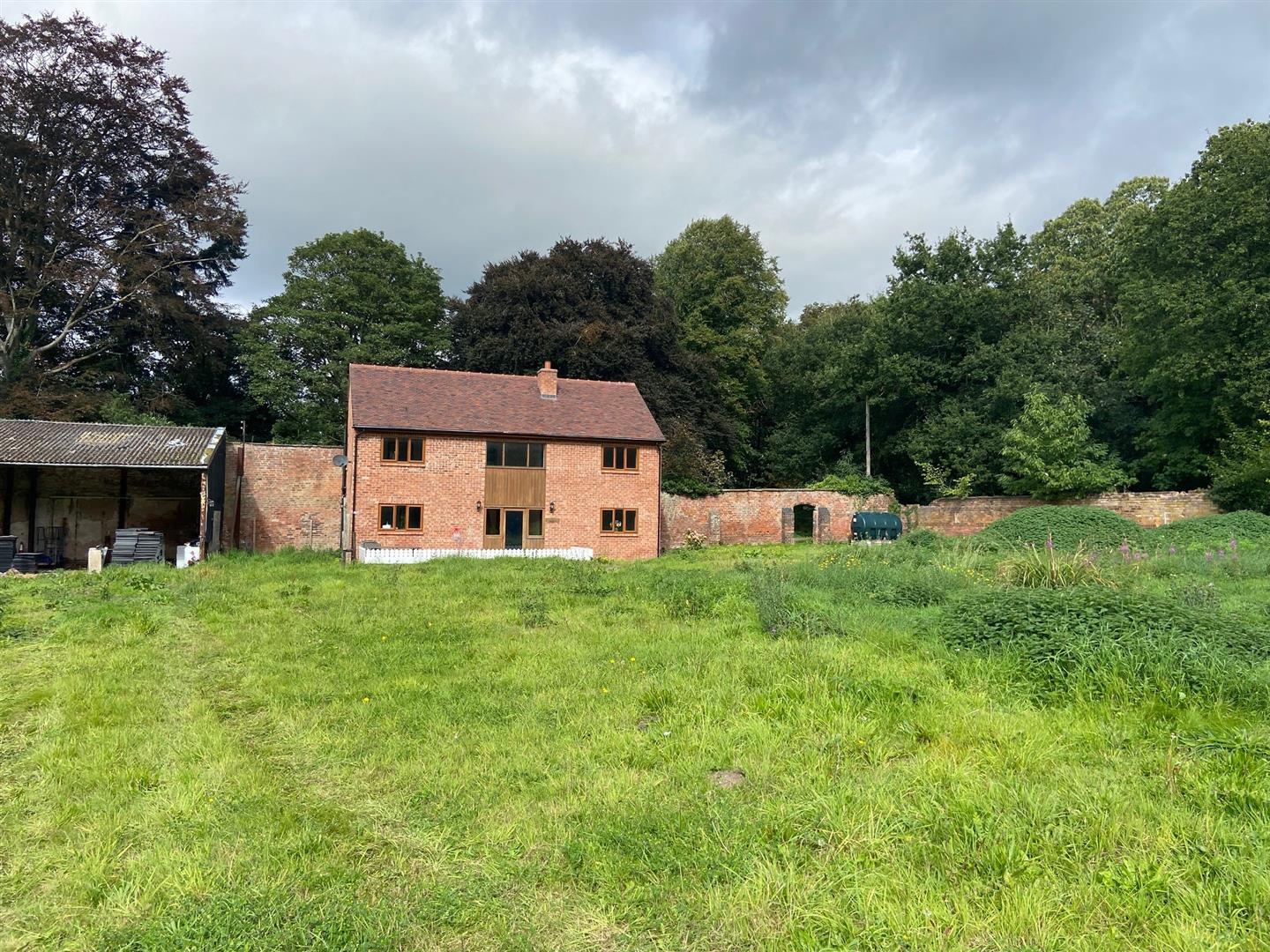 Property Image e28e12b8-2096-412a-bf9f-7babab47a28f