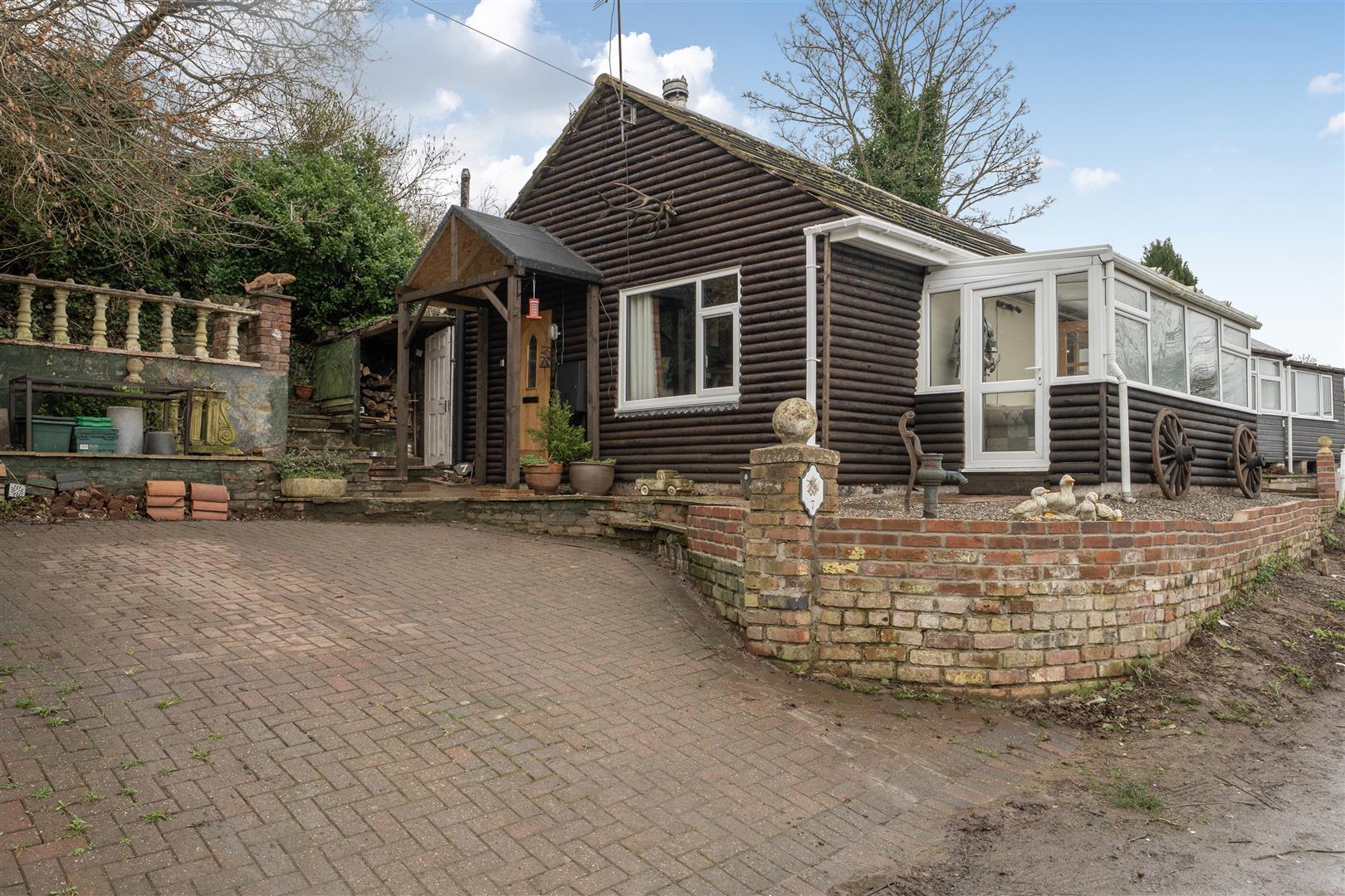 Property Image e29b6ace-b4ff-46fd-8b70-05711b0fd5ba