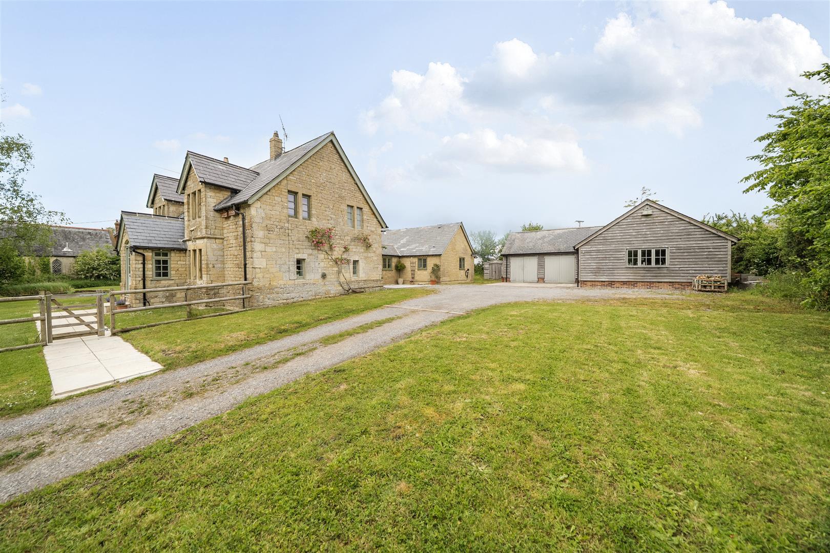 Property Image e2a3c089-0db7-4bdc-b61b-9b5d458a5c5e