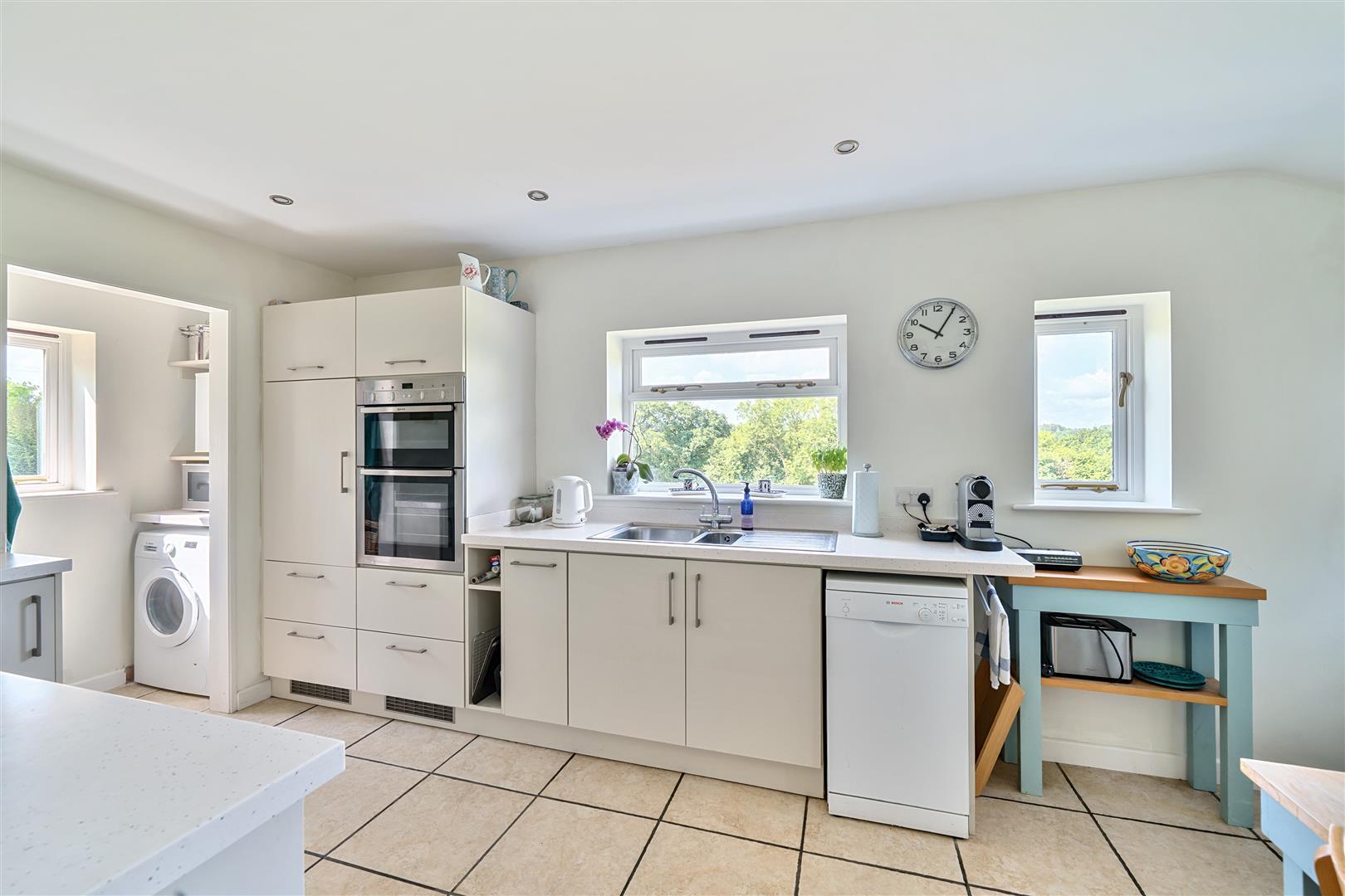 Property Image e2a5cb05-0bd9-40b9-ab53-0c25cfa2273f