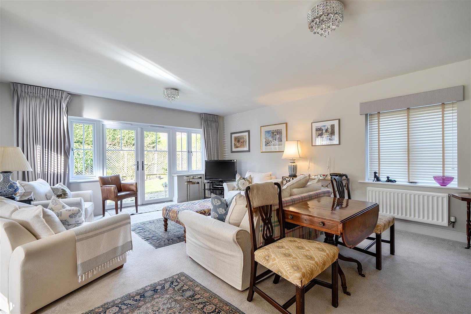 Property Image e2ab31f4-1a72-411b-84b8-68ccabe17489