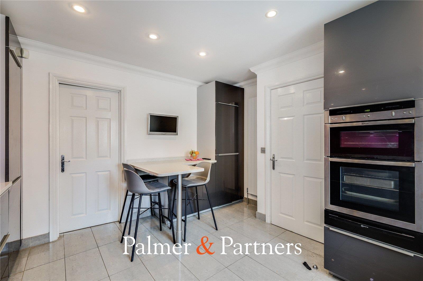Property Image e2b32bc6-4604-4b83-b5ef-df2a22e9b483