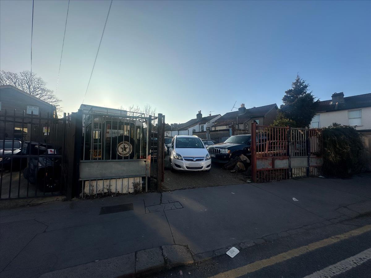 Property Image e2b93909-787d-47a9-9dbe-b439fc7461da