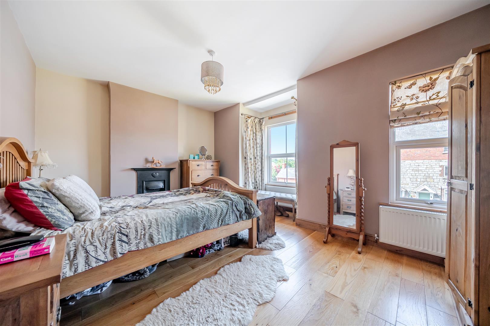 Property Image e2be3372-b136-4ddc-a891-5305b36fad3f