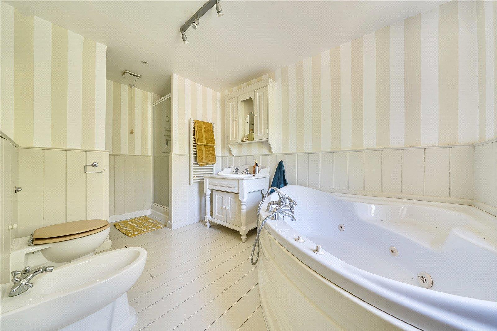 Property Image e2c4381e-9114-446e-a73b-a3da041cfde6