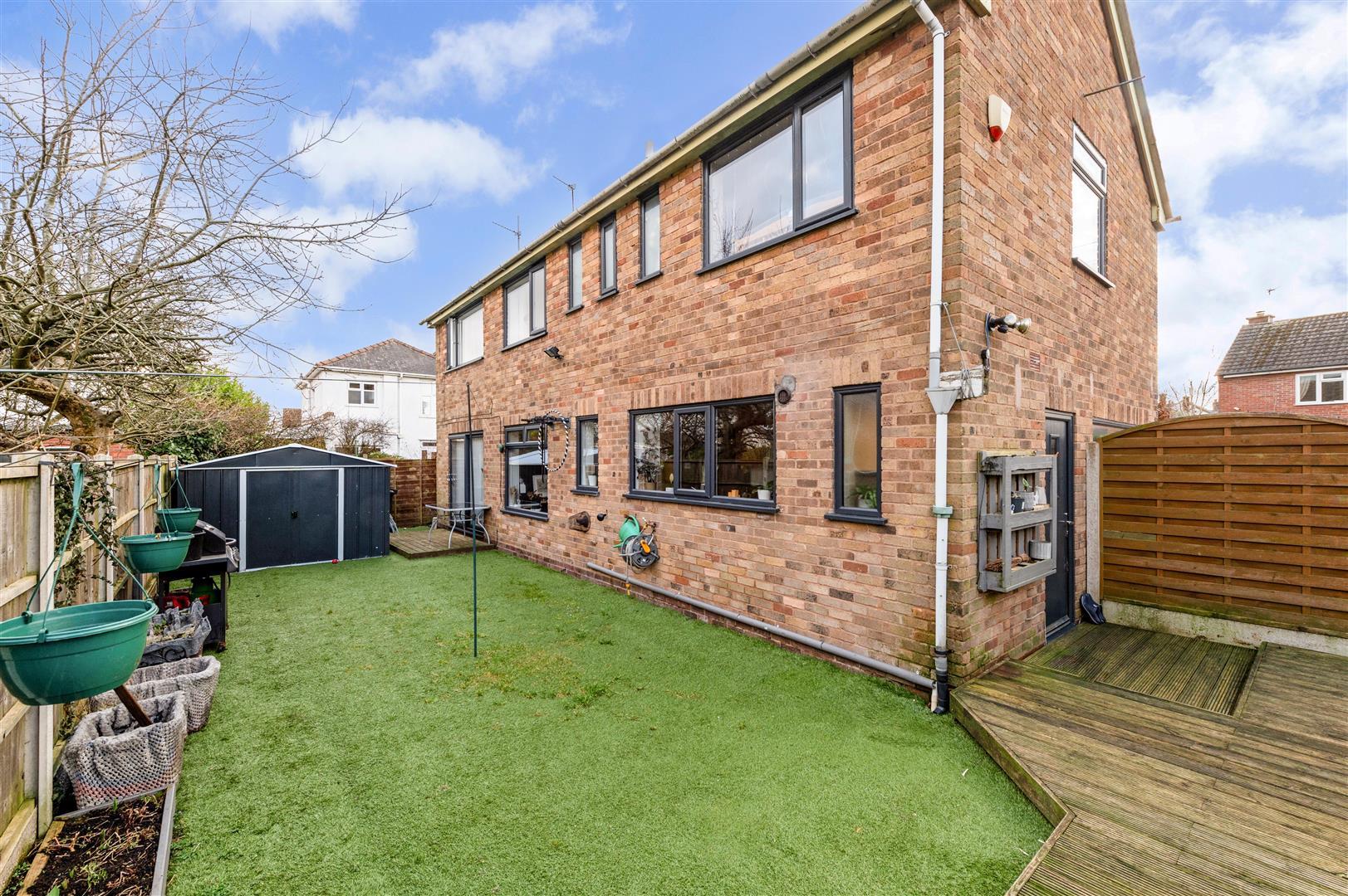 Property Image e2c75397-2b01-491e-a3e4-a6e2ccc4e48e