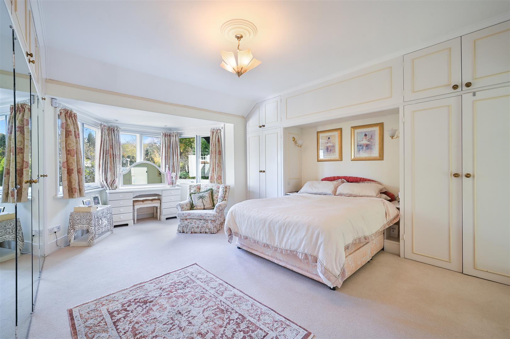 Property Image e2c81ec1-f704-4d36-9a54-d10f1abac336