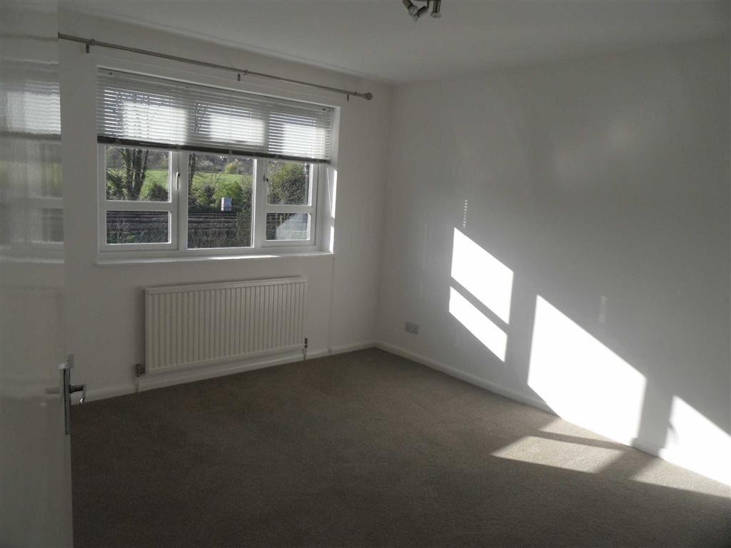 Property Image e2d035b4-00e8-4245-a1eb-21a9245a5803
