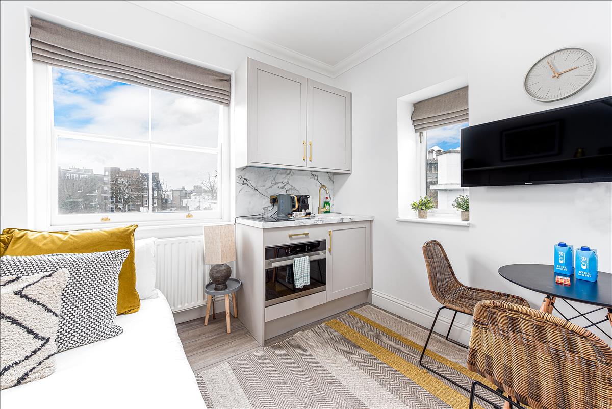 Property Image e2db25ad-9c5d-4ceb-b532-c47d44539d27