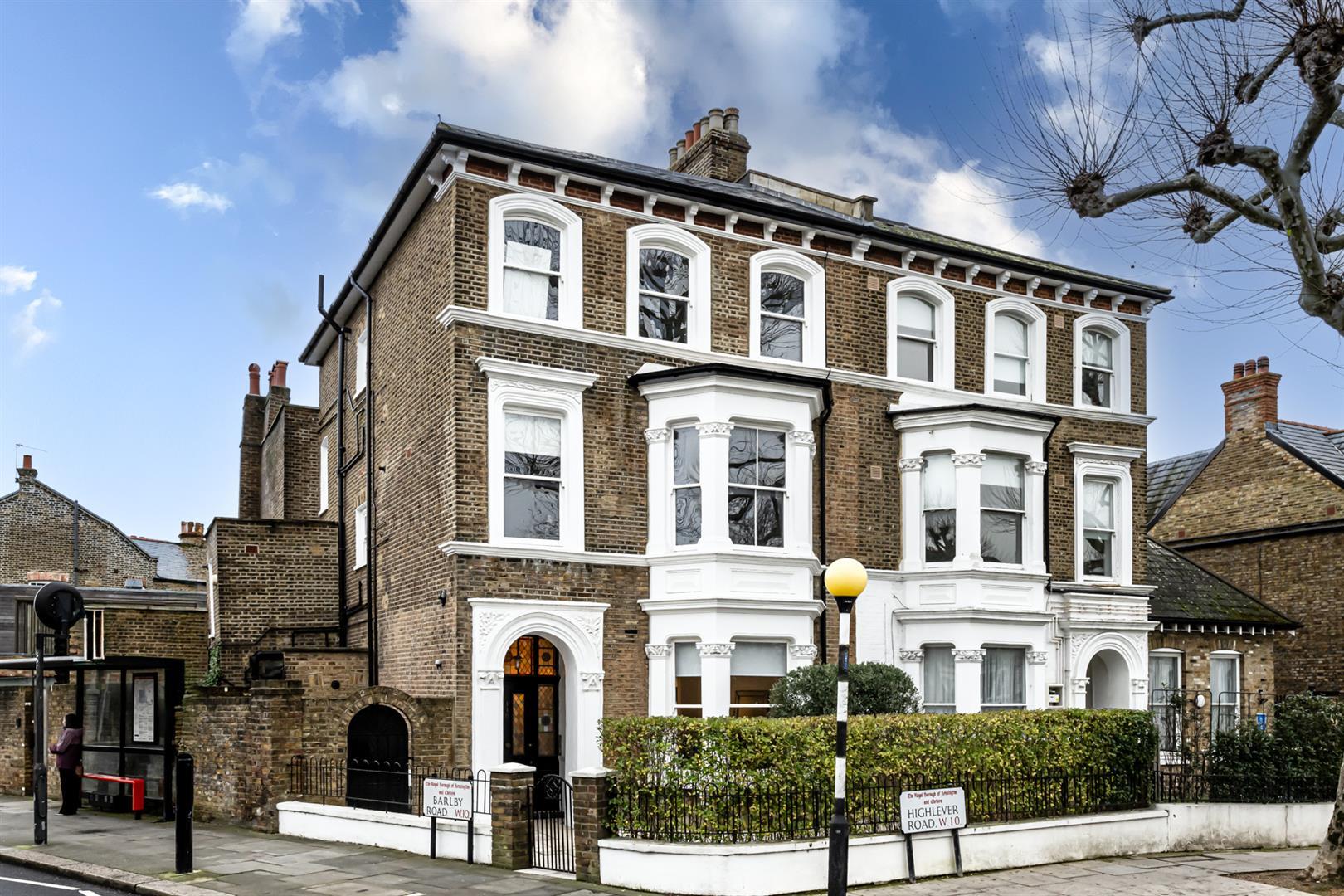 Property Image e2e3426f-0e70-44a3-b357-26b2307db284