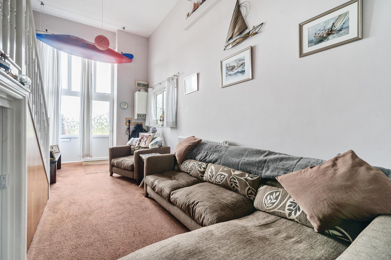 Property Image e30c19de-e4b5-48d7-b41a-880fd759b279