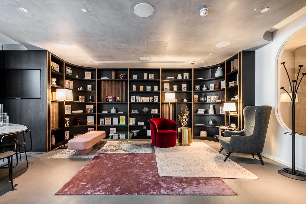 This beautifully presented bright and spacious three-bedroom apartment is on the third floor of the sought-after Long & Waterson development just moments from Columbia Road and Shoreditch High Street.