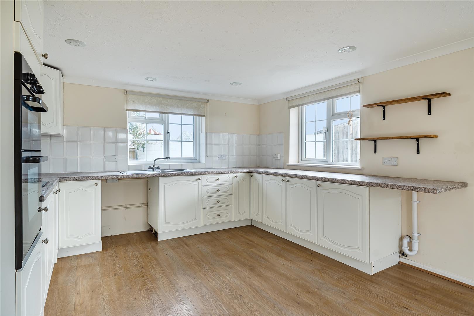 Property Image e31c32bd-1de7-469b-9002-dde4a031917e