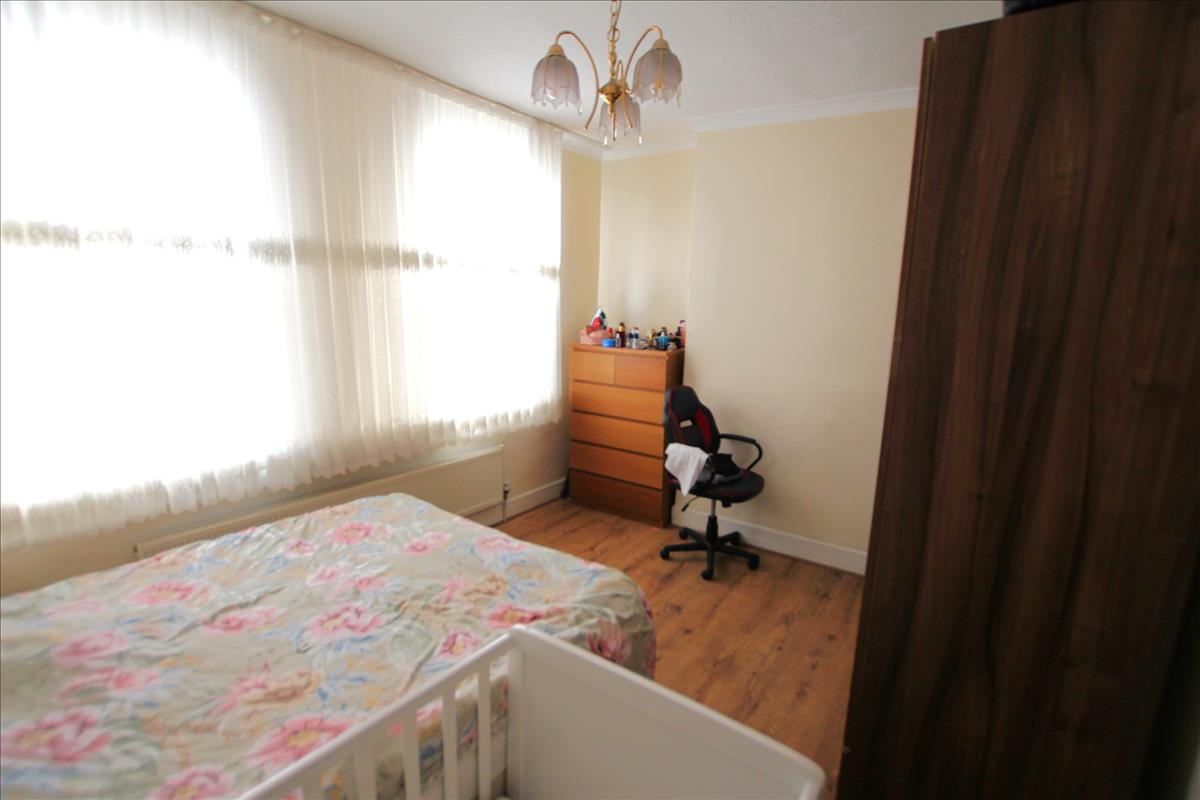 Property Image e31eb665-b7b9-4190-8dc5-56ff8a15df7c