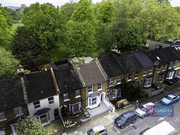 Property Image e329f697-267d-43eb-93df-ae123c8b7fdf